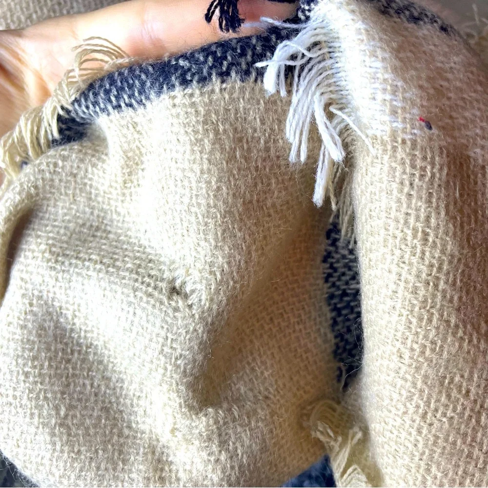 Women’s Oversize Plaid Blanket Scarf Neutral Tones Brown Tan Cozy Winter Warm